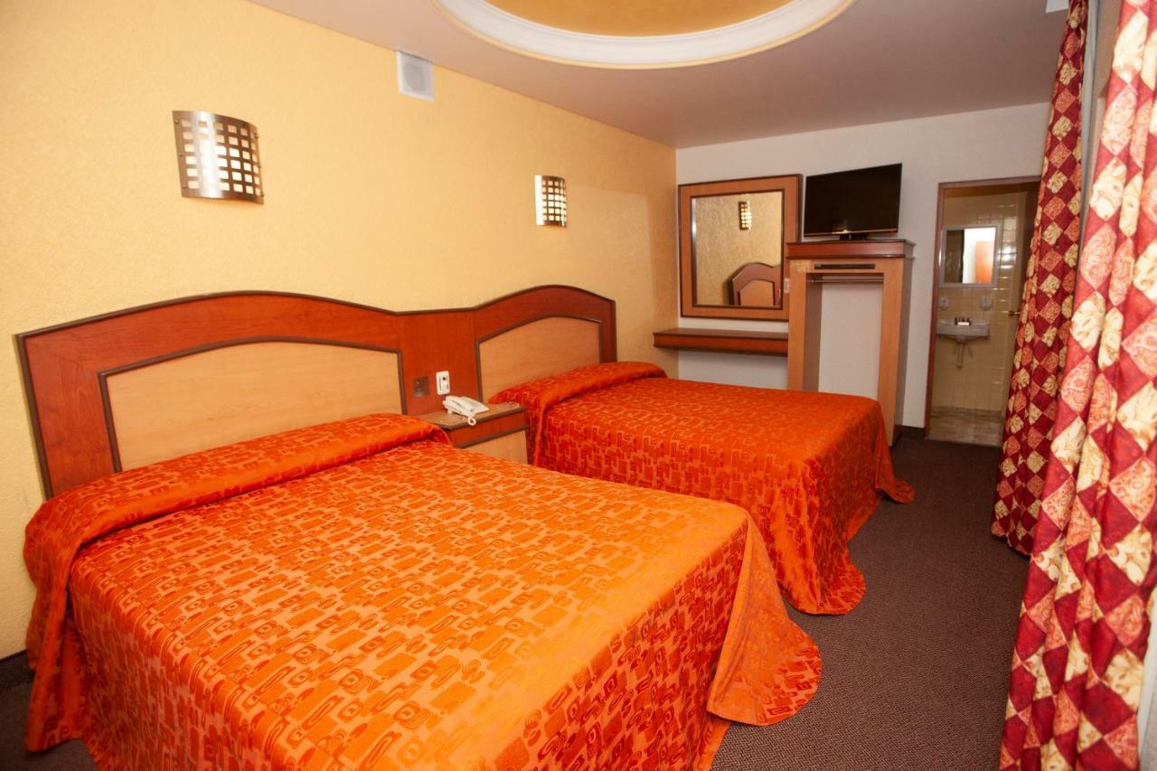 Hotel Tres Colonias - Solo Adultos เม็กซิโกซิตี้ ภายนอก รูปภาพ